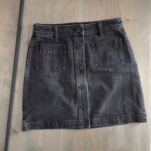 Madewell button front denim skirt